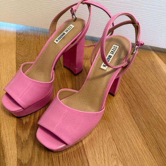 Steve Madden Lourdes Heel ~ Pink Patent - Picture 4 of 7